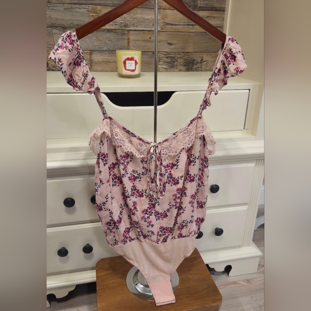 Free People Intimately "Take It Away" Pink Floral Ruffled Tie Front Bodysuit - Picture 12 of 14